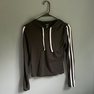 rue 21 size small black with white stripes